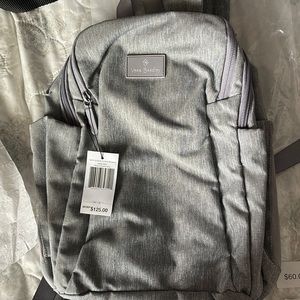 Vera Bradley Brand New never been used still have price tags on the back pack.